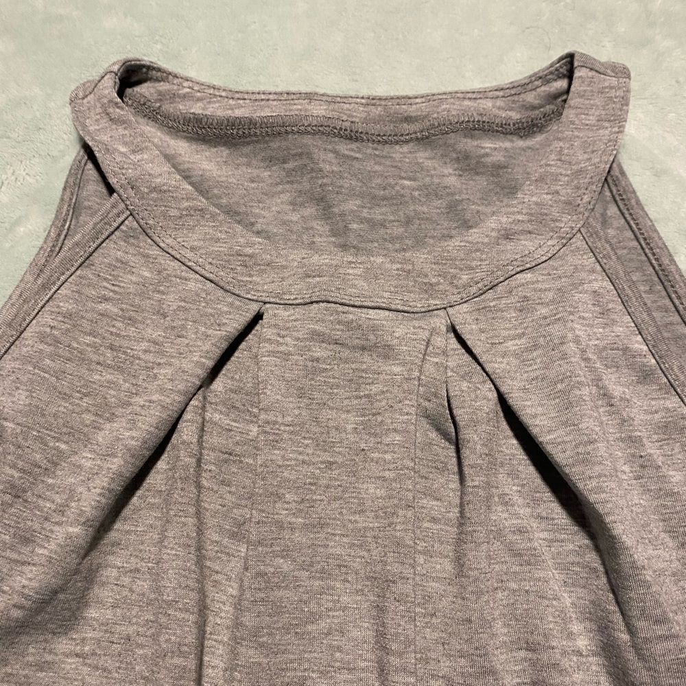 Pink and Gray Pleated Tank Tops with Blouses Style - Picture 7 of 10